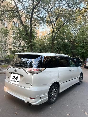 camry 2014: Toyota Estima: 2012 г., 2.4 л, Автомат, Бензин, Минивэн — 4