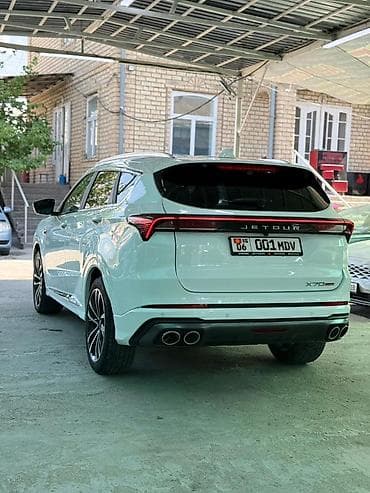 tayota vitz: Jetour X70 Plus: 2023 г., 1.5 л, Робот, Бензин, Кроссовер — 3
