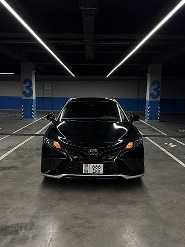 golf 2: Toyota Camry: 2020 г., 2.5 л, Автомат, Бензин, Седан — 1