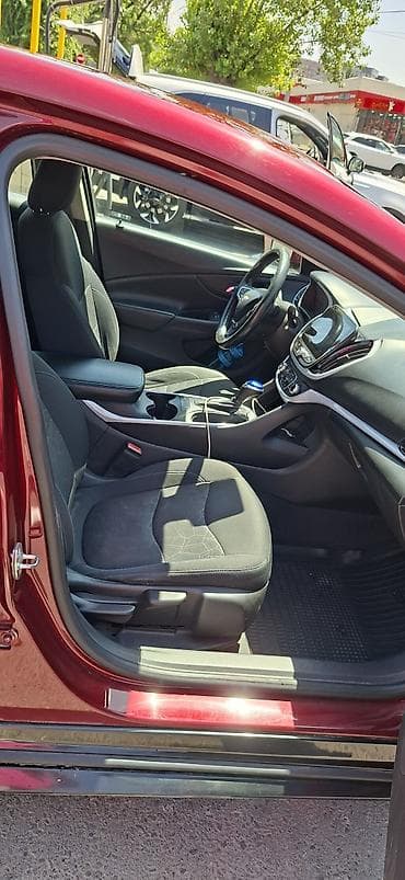 model x: Chevrolet Volt: 2017 г., 1.5 л, Автомат, Электромобиль, Седан — 4