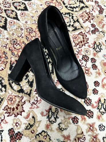 срочно продаю в связи с переездом: Туфли — 1