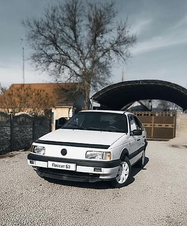 Продажа авто: Volkswagen Passat: 1988 г., 1.8 л, Механика, Бензин, Седан — 1