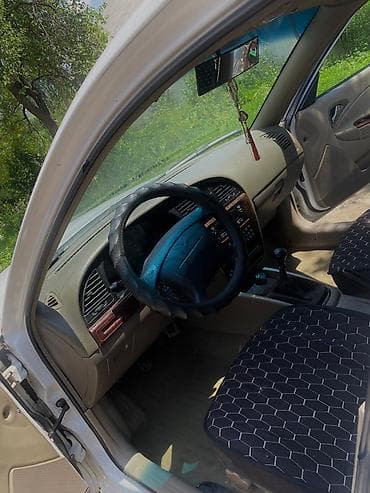 Унаа сатуу: Daewoo Nubira: 2001 г., 1.6 л, Кол менен иштөөчү, Бензин, Седан — 8