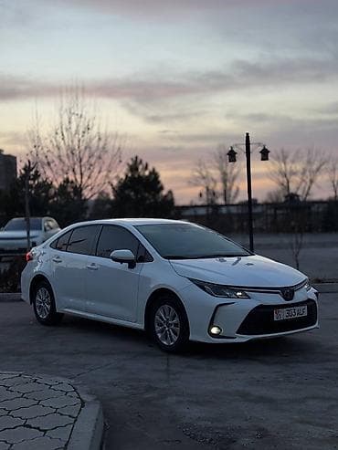 matiz 2009: Toyota Corolla: 2019 г., 1.8 л, Гибрид, Седан — 3