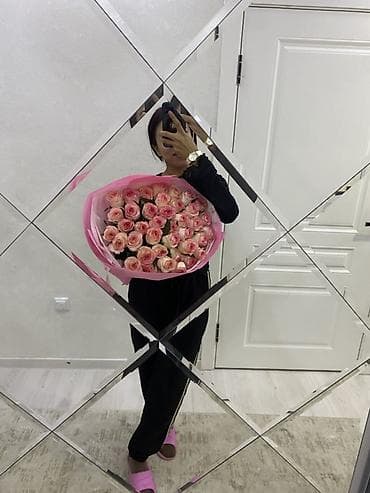 калька: Букет из роз «Pink Edge» - Состав: крупные двухцветные розы с — 4