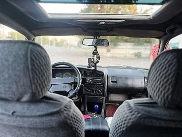 бар авто: Volkswagen Passat Variant: 1991 г., Универсал — 5