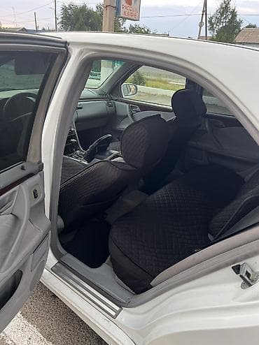 тунуке бу: Mercedes-Benz E-Class: 1999 г., 2.4 л, Кол менен иштөөчү, Бензин, Седан — 5