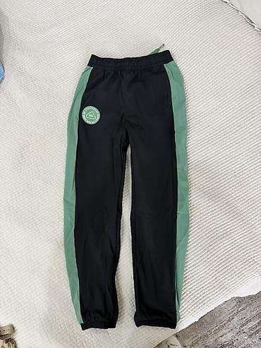 atom total: Спортивные штаны детские Adidas - Цвет: черный с зелеными боковыми — 1