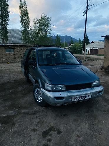 Продажа авто: Mitsubishi Space Wagon: 1992 г., 1.8 л, Механика, Бензин, Минивэн — 3