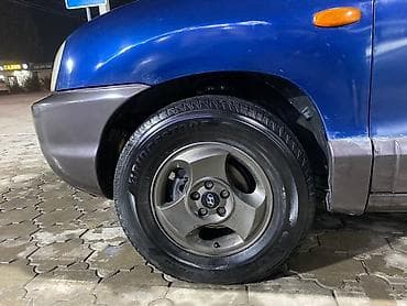 hyundai автомобиль: Hyundai Santa Fe: 2002 г., 2 л, Механика, Бензин, Кроссовер — 5