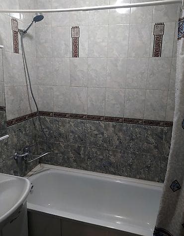 логвиненко 82: 3 комнаты, 82 м², Аламедин-1 мкр 105 серия, 1 этаж — 4