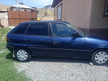 full construction: Opel Astra: 1992 г., Механика, Бензин, Хэтчбэк — 1