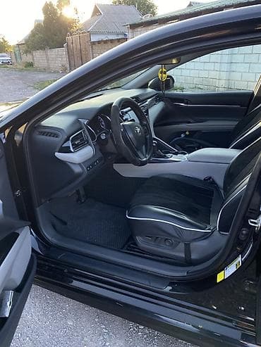 Продажа авто: Toyota Camry: 2020 г., Бензин, Седан — 9