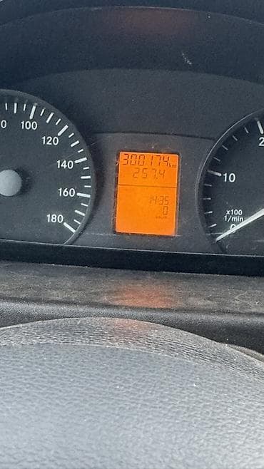 sprinter 315: Mercedes-Benz Спринтер: 2010 г., 2.2 л, Ручные, Дизель, Фургон — 10