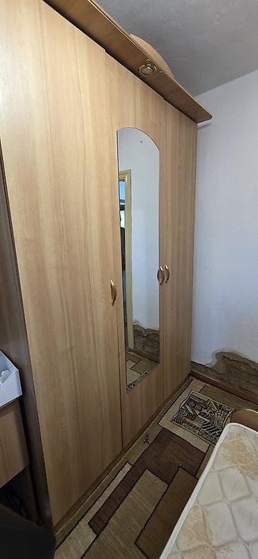 спальные гарнитуры б у: Спальный гарнитур, Б/у, Двуспальная кровать, Шкаф, Комод, ДСП, Самовывоз, цвет - Бежевый — 2