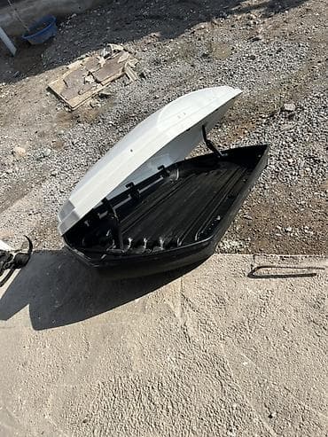 очки полороид: Автобокс 600 л — 6