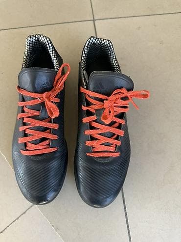 сороконож: Срочно продаю почти новый косяков нет Футбольные бутсы adidas — 1