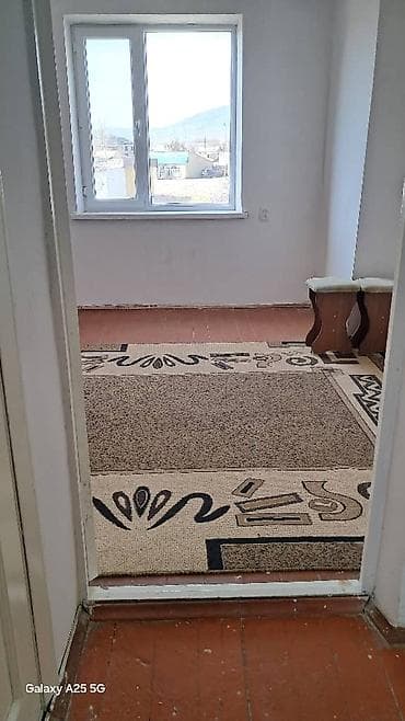снять дом в бишкеке: 2 комнаты, 56 м², Индивидуалка, 2 этаж, Старый ремонт — 2