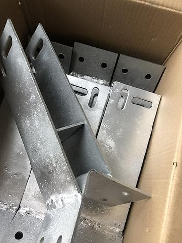 боковой отбойник: КРОНШТЕЙН ДЛЯ ФАСАДНОГО ОСТЕКЛЕНИЯ Описание: - Массивные — 3