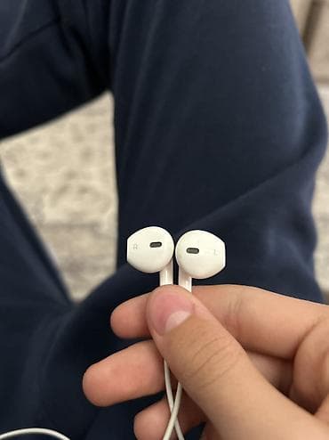 iphone mini: Вкладыши, Apple, Б/у, Проводные, Классические — 3