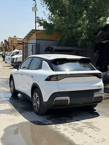 hycan z03: Changan Qiyuan Q05: 2026 г., 0.1 л, Автомат, Электромобиль, Кроссовер — 4