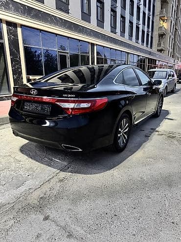 Hyundai Grandeur: 2011 г., 3 л, Автомат, Бензин, Седан — 3