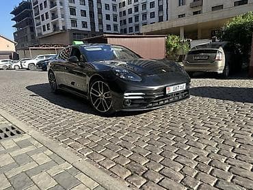 Porsche Panamera: 2012 г., 4.8 л, Робот, Бензин, Хэтчбэк
