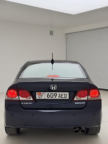 форестер 2009: Honda Civic: 2009 г., 1.3 л, Вариатор, Гибрид, Седан — 10