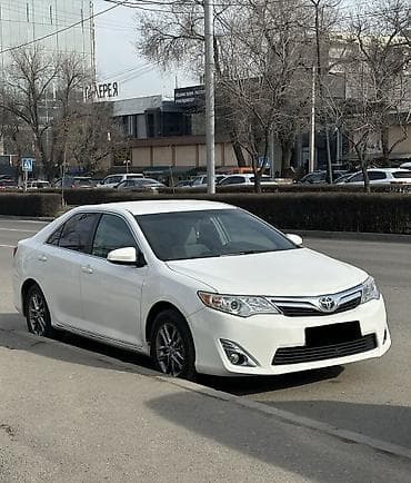 Toyota Camry: 2012 г., 2.5 л, Типтроник, Бензин, Седан