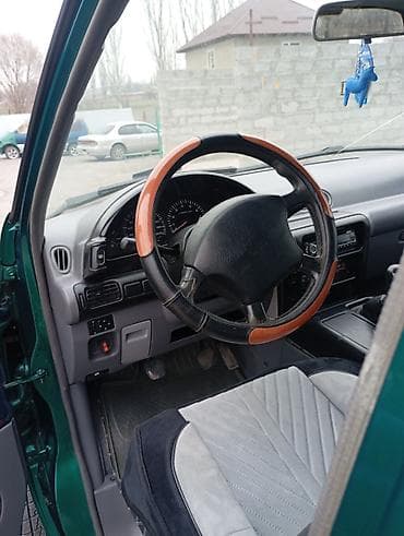 4a fe: Nissan Serena: 2000 г., 1.6 л, Механика, Бензин, Минивэн — 10