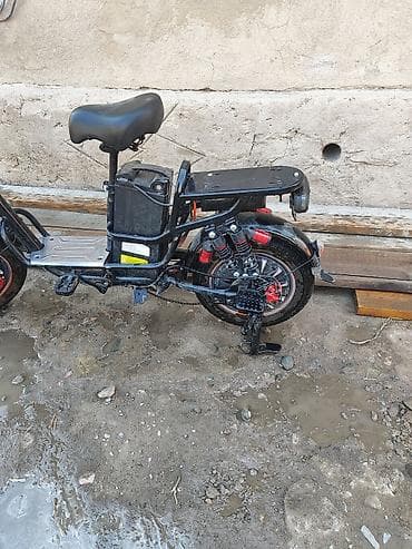 70 сом: Покупала месяц назад почти новая не смогла научится покупала за — 1
