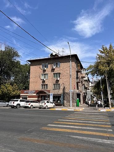 seven development: Аренда офисов, 48 м², В жилом комплексе, 1 линия, С отдельной кухней, С отдельным сан узлом — 3