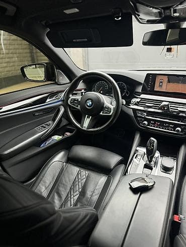 e60 m5: BMW 5 series: 2019 г., Седан — 7