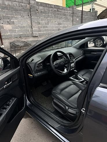 аванта: Hyundai Avante: 2018 г., 1.6 л, Бензин, Седан — 6