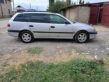 дэу матиз 1: Toyota Avensis: 2001 г., 2 л, Кол менен иштөөчү, Бензин, Универсал — 2