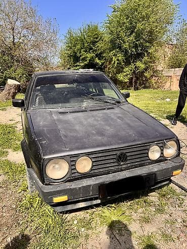 Volkswagen Golf: 1988 г., 1.8 л, Механика, Бензин, Хэтчбэк — 2