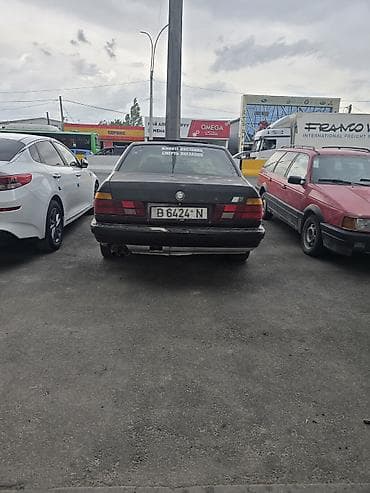 tesla model 3: BMW 7 series: 1989 г., 3.5 л, Механика, Бензин, Седан — 4