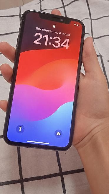 черные часы: IPhone 11, Б/у, 128 ГБ, Jet Black, Защитное стекло, Чехол, 74 % — 1