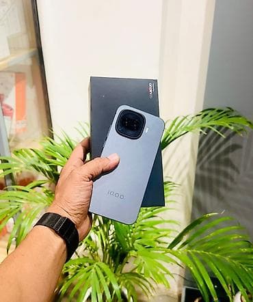 iphone 16 plus: Vivo IQOO 15R, Б/у, 256 ГБ — 1
