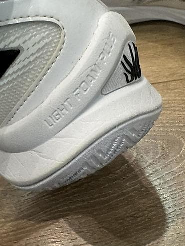красовка лининг: Кроссовки Li-Ning для баскетбола Носил не много, чистые. - Цвет — 5