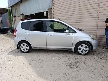 Продажа авто: Honda Fit: 2003 г., 1.3 л, Вариатор, Бензин, Хэтчбэк — 1