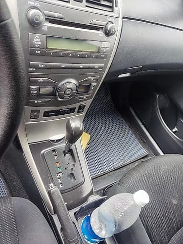dodge challenger: Toyota Corolla: 2008 г., 1.6 л, Автомат, Бензин, Седан — 7