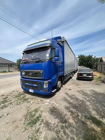 Тягач, Volvo, Тентованный