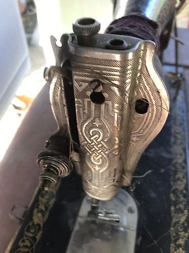 скорняжная машина: Швейная машинка, требует чистки, шила хорошо ножной привод на — 5