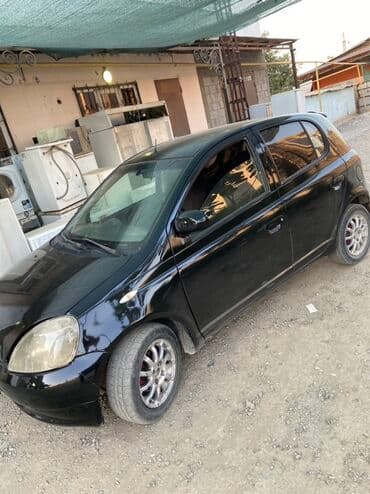 Toyota Yaris: 2000 г., Механика, Хэтчбэк
