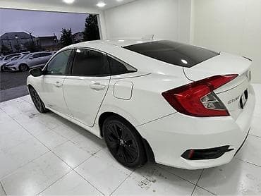 аренда honda: Honda Civic: 2017 г., 1.5 л, Вариатор, Бензин, Хэтчбэк — 5