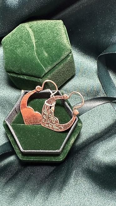 золотая: Тоо балдак💝Серьги-кольца из металла теплого розового оттенка с резным — 2