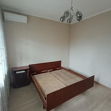 пол дом район пишпек: 48 м², С мебелью — 1