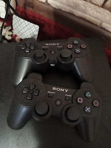 Sony PlayStation 3 Slim с двумя оригинальными беспроводными