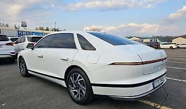 Hyundai Grandeur: 2023 г., Седан — 3